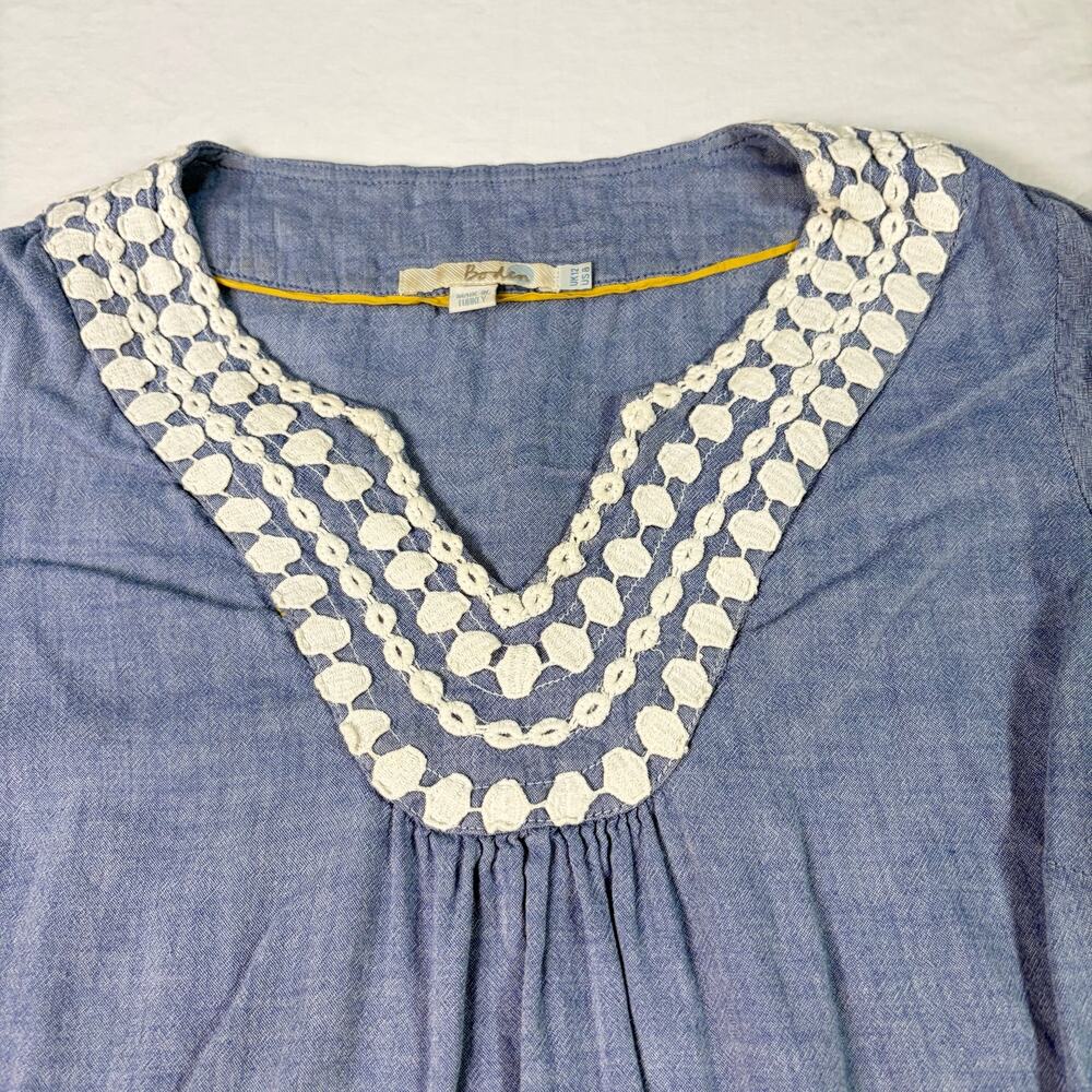 Boden womens chambray blouse white crochet collar, cuffs. Size 8. boho, vacation - Picture 3 of 4